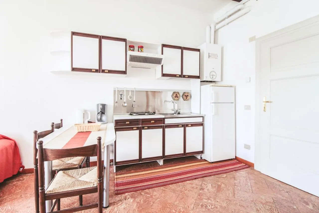 Borgo A Lago Rezzonico 0*,  Italy